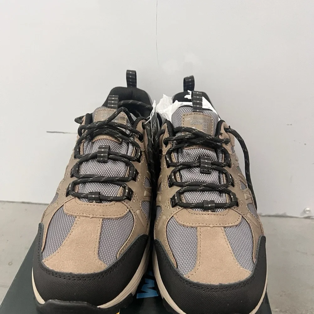 N/A skechers outdoors